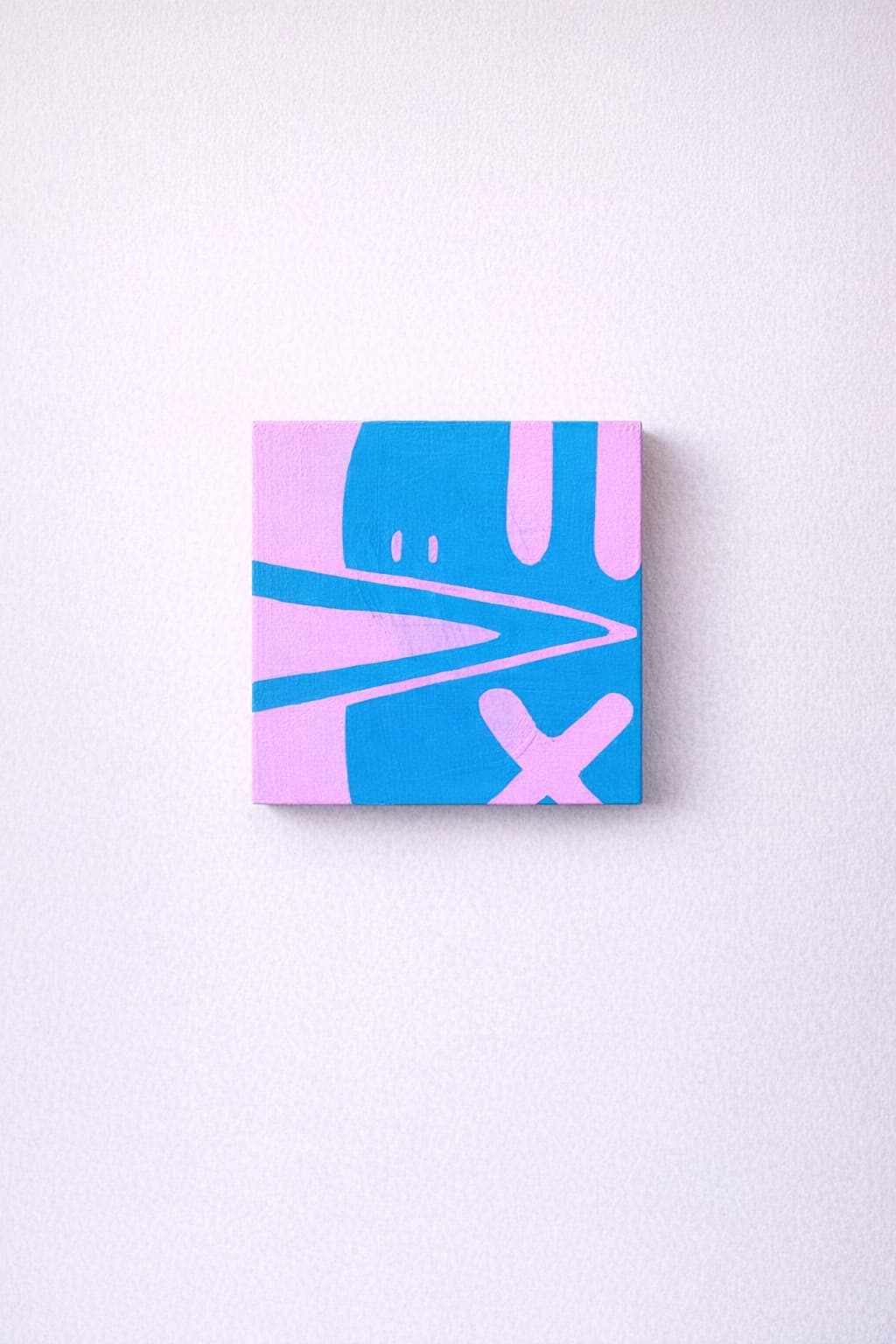 Entenbüste Rot-Lila – Acryl auf Holz, 10×10 cm – Entenjagd im Atrium Gesundheitszentrum Holzkirchen